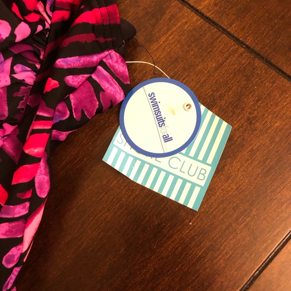 Gorgeous Plus Size Swimsuits For All Bathing Suit- NWT - Picture 4 of 5